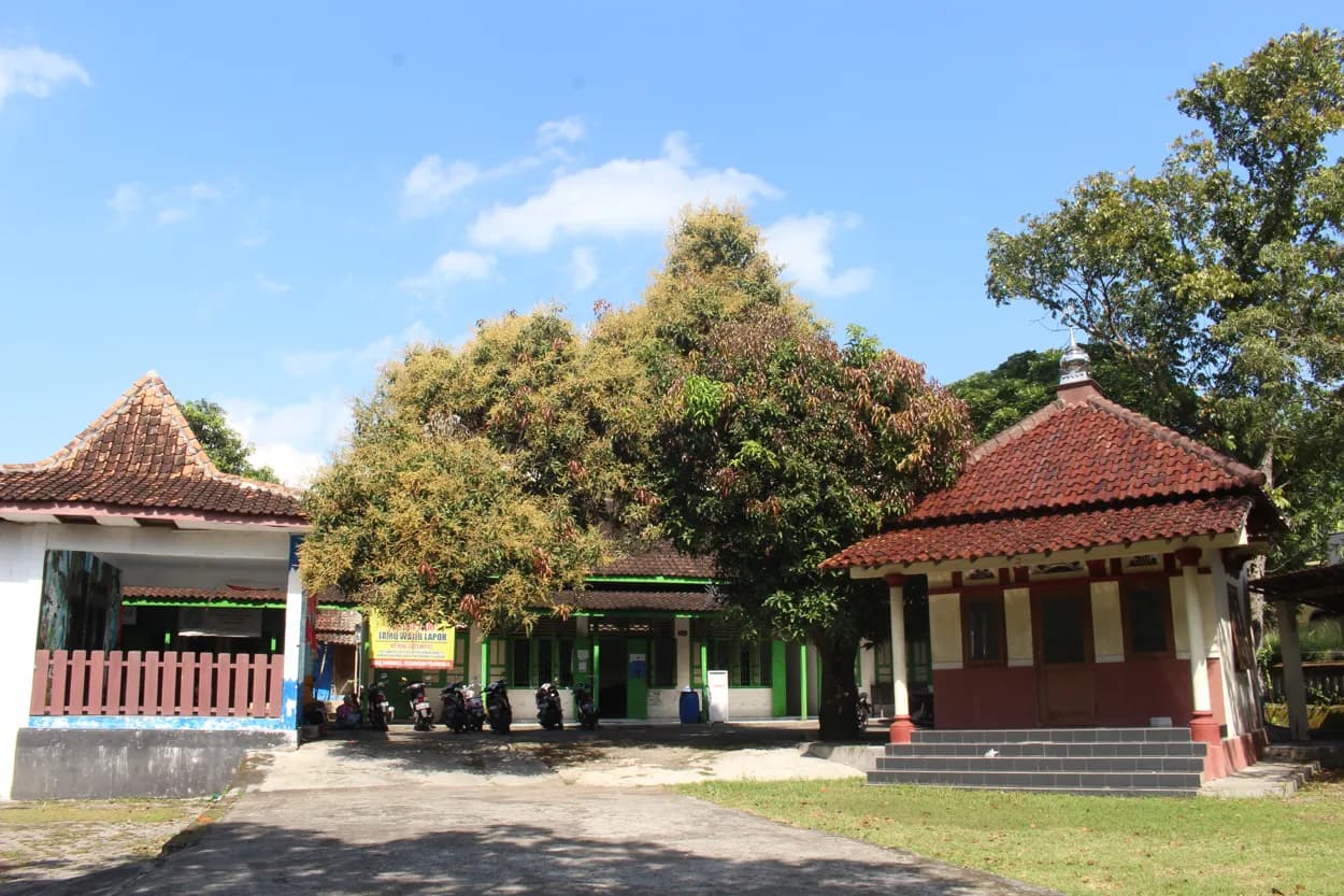 Desa Karanglo Landscape